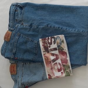 LEVI'S🥰 womans, size 16,
